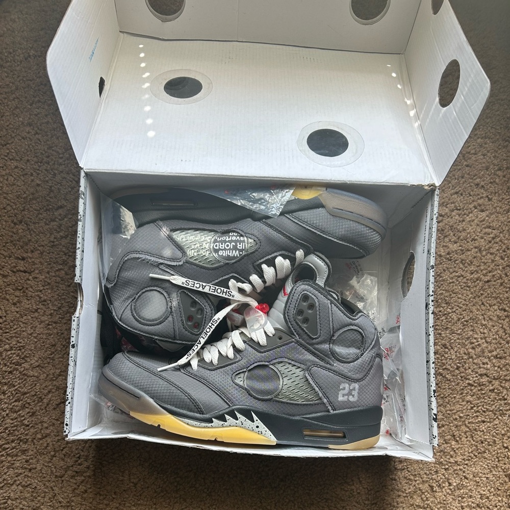 Jordan off white Muslin 5s black/grey